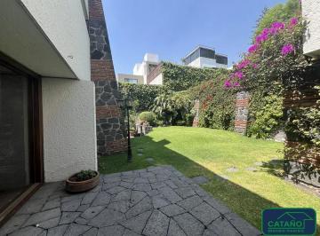Casa en condominio de 4 habitaciones, La Magdalena Contreras · Casa en Preciosa Privada con Jardin Propio y 2 Jardines Comunes. Vigilancia 24/7