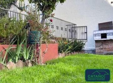 Casa de 3 habitaciones, Alvaro Obregón · Casa en Calle Cerrada de Solo Transito Local en Parte Baja Para Remodelar