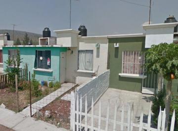 Casa de 2 habitaciones, Zamora · Casa en C. Francisco Plancartey Navarrete 29, Conjunto Habitacional Ario de Rayon, Mich. Jfe.