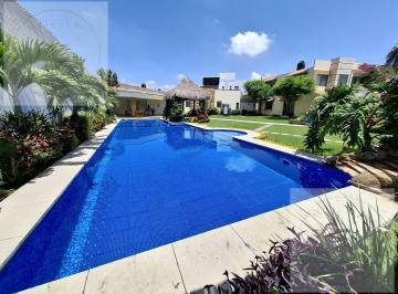 Casa en condominio · 172m² · 4 Recámaras · 2 Estacionamientos · Casa en Venta en Condominio en Lomas de Jiutepec, Super Acabados, Habitación en Pb