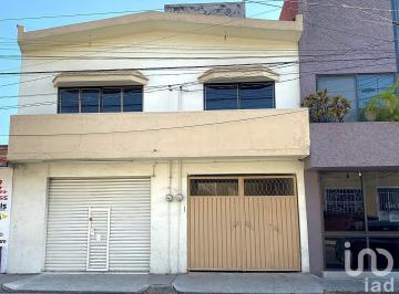 Departamento · 152m² · 3 Recámaras · 1 Estacionamiento · Departamento Loft y Local Comercial Para Remodelar en Cuautla Morelos