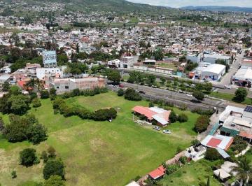 Terreno / Lote , Morelia · Terreno en Venta Sobre El Libramiento a m de Plaza Comercial, Morelia