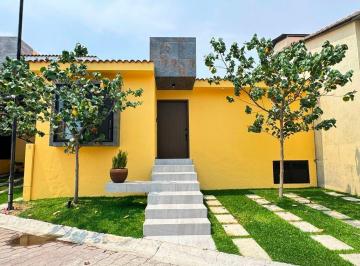 Casa en condominio · 150m² · 4 Recámaras · 2 Estacionamientos · Casa en Condominio en El Paraíso Jiutepec - Maz - 2444 - Cd