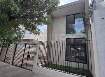 Casa · 152m² · 3 Recámaras · 2 Estacionamientos · Casa en Venta Cd Satelite Remodelada