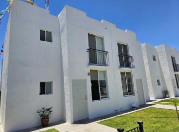 Casa · 83m² · 3 Recámaras · 2 Estacionamientos · Casa en Venta Quintas Navarra