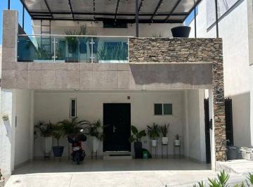 Casa de 3 habitaciones, Monterrey · Casa en Venta La Perla