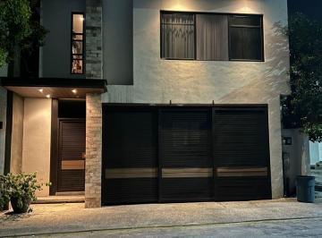 Casa de 3 habitaciones, Guadalupe · Casa en Venta Bosques de Contry