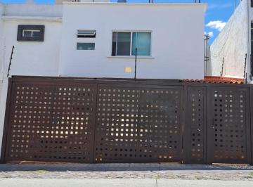 Casa de 3 habitaciones, Querétaro · Casa Venecia en Venta en Milenio III