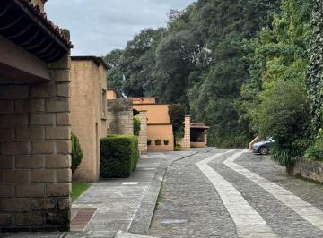 5e94cef6040f9e6092bca76a7ed3e5991ab3d8237d5159b5c517b63deaefe668 · Bonita Casa Acogedora en Venta en Acopilco