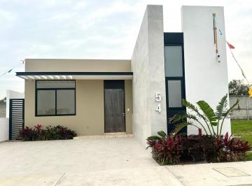 Casa · 105m² · 2 Recámaras · 2 Estacionamientos · Casa en Venta Boca del Rio Veracruz Fraccionamiento Lomas del Dorado