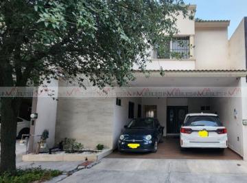 Casa · 218m² · 3 Recámaras · 2 Estacionamientos · Casa en Venta en Portal de Cumbres