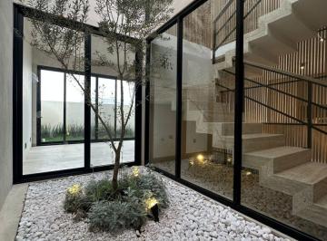 Casa en condominio de 4 habitaciones, Querétaro · Estrena Casa con Acabados Premium en Altozano