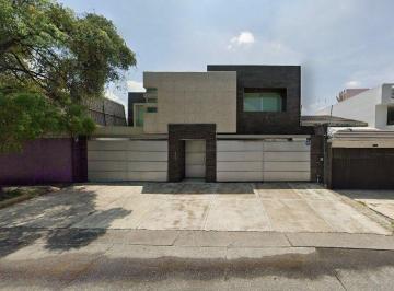 Casa de 5 habitaciones, Naucalpan de Juárez · Hermosa Casa en Venta en Ciudad Satélite, Naucalpan de Juarez, Mex.