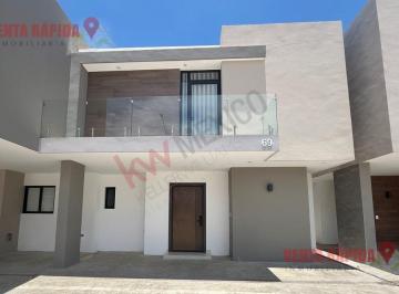 Casa · 180m² · 4 Recámaras · 2 Estacionamientos · Casa en Fraccionamiento Residencial San José