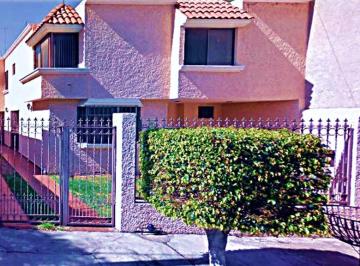 Casa de 4 habitaciones, San Luis Potosí · Hermosa Casa de Recuperación Bancaria en Venta en Lomas 4ta. Secc. S. L. P