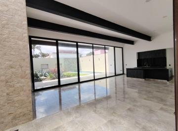 Casa · 290m² · 2 Recámaras · 3 Estacionamientos · Excelente Seguridad 24/7