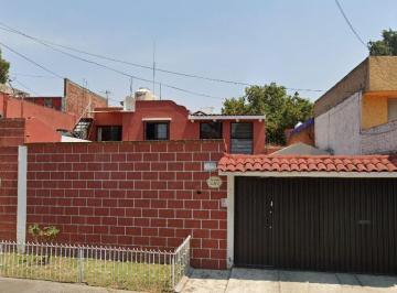 Casa de 4 habitaciones, Iztapalapa · Casa en Iztapalapa en Recuperacion Bancaria Cerca de Metro Lomas Estrella