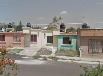 Casa de 2 habitaciones, Zamora · Luis Padilla Nervo 25, Conjunto Habitacional Ario de Rayon, Mich. Jfe.