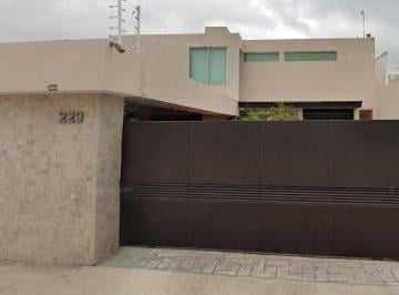 Casa en Venta de 5 habitaciones Miguel Alemán · Casa de Recuperacion Bancaria * No Creditos*