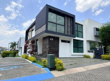Casa de 4 habitaciones, Tlajomulco de Zúñiga · Casa en Venta en Fracc. Casa Fuerte en Coto Ciudadela Al Sur de La Ciudad