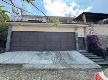 Casa de 3 habitaciones, Tlajomulco de Zúñiga · Casa en Venta en La Calera Coto Privado, 3 Niveles, Alberca, Jacuzzi, Vista Panorámica