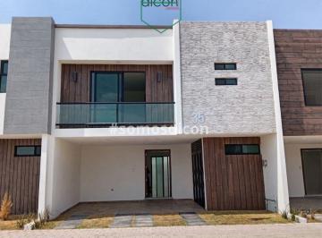 Casa de 3 habitaciones, Cuautlancingo · Casa en Venta Residencial Altana