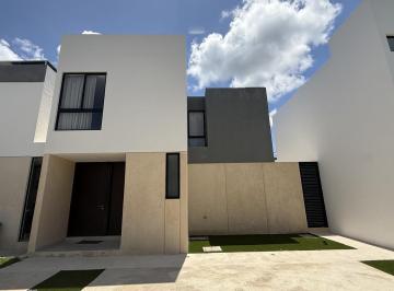 Casa · 185m² · 3 Recámaras · 2 Estacionamientos · Venta de Casa en Palta 152 Cholul Mérida Yucatán