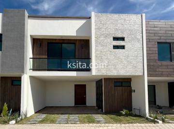 fachada · Casa en Venta Atrás de Plaza San Diego, Cholula, Puebla