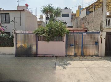 Casa de 2 habitaciones, Iztapalapa · Casa en Venta en Constitucion de 1917, Iztapalapa, Ciudad de Mexico.