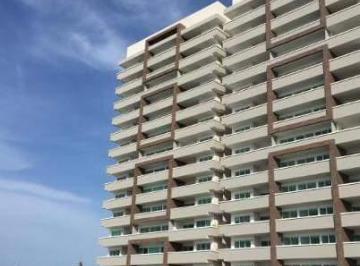 Departamento · 101m² · 2 Recámaras · 1 Estacionamiento · Departamento Amueblado en Renta, Torre Altara Fracc Playas del Conchal