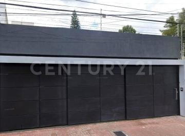 Casa · 220m² · 4 Recámaras · 4 Estacionamientos · Casa en Venta en Granjas Coapa, Coyoacán, Cdmx