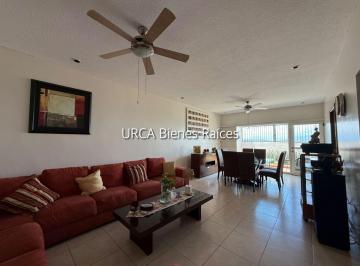 Casa de 3 habitaciones, Monterrey · Casa en Venta en Colinas del Sur en Monterrey, Nuevo León