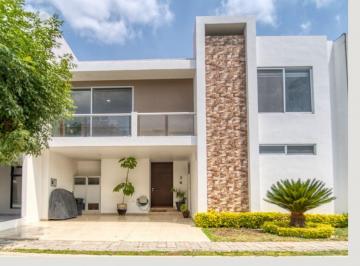 Casa de 3 habitaciones, San Andrés Cholula · En Venta Casa 3 Recamaras 1 Muy Amplia en Planta Baja en Parque Guanajuato de Lomas de Angelópolis