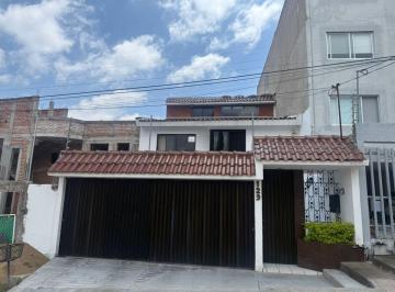 Casa de 3 habitaciones, León · Casa en Venta Lomas del Sol Leon Gto Zona Norte, Atrás de La Unv. de La Salle Cerro Gordo.