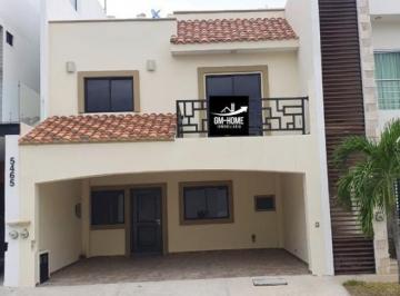 Casa · 3 Recámaras · 2 Estacionamientos · Casa en Renta en Real del Valle