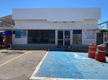 Local comercial · 143m² · Local en Gasolinera en Puente Los Lobos