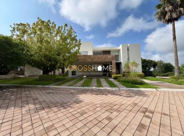 Casa en condominio de 3 habitaciones, Querétaro · Casa en Renta en El Campanario, Querétaro