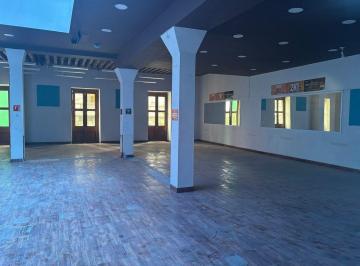 6b6c8c17200da6102d959a0e696371390ff8501a0fffcc161f6136f410fa2b74 · Local Comercial en Renta, Centro