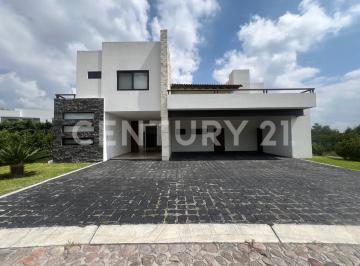 Casa · 529m² · 5 Recámaras · 3 Estacionamientos · Venta de Casa en El Campanario
