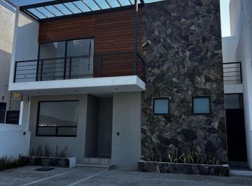 Casa de 3 habitaciones, Querétaro · Casa Rubi en Venta en Lomas de Juriquilla