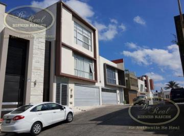 Casa · 282m² · 3 Recámaras · 2 Estacionamientos · Casa en Venta en El Fraccionamiento Monte Magno