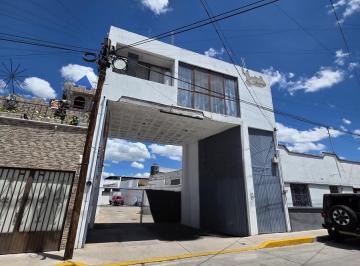 Bodega comercial · 322m² · 5 Estacionamientos · Bodega en Renta / Venta en Zona Centro de La Ciudad de Ags