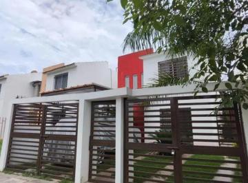 Casa de 3 habitaciones, Puerto Vallarta · Casa en C. Estero Miramar, Real Ixtapa, 48280 Ixtapa, Jal Jfe.