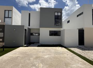Casa · 165m² · 4 Recámaras · 2 Estacionamientos · Venta de Casa en Mérida Yucatán Conkal