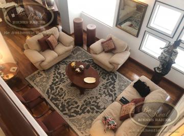 Casa · 680m² · 4 Recámaras · 3 Estacionamientos · Residencia en Venta en El Fraccionamiento Jardines y Fuentes de Las Animas