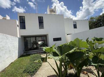 Casa · 152m² · 3 Recámaras · 2 Estacionamientos · Venta de Casa en Zensia Mérida Yucatán Conkal