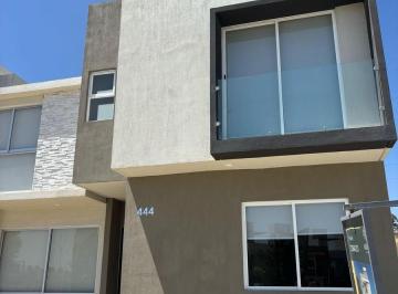 Casa · 114ha · 3 Recámaras · 2 Estacionamientos · Casa en Venta en Abié Zapopan Jalisco Colonia Nuevo México