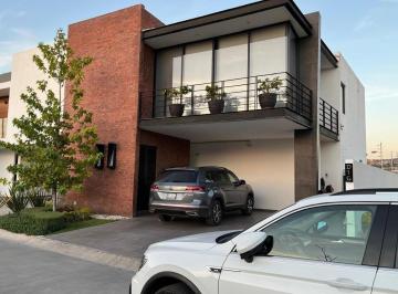 Casa · 258ha · 3 Recámaras · 2 Estacionamientos · Casa en Venta en Lomas del Molino Leon Guanajuato Zona Norte