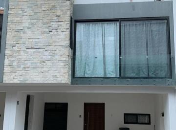 Casa · 160ha · 3 Recámaras · 2 Estacionamientos · Casa en Venta en El Cielo Playa del Carmen Quintana Roo
