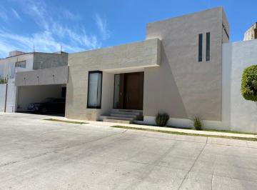 Casa · 388ha · 3 Recámaras · 3 Estacionamientos · Casa en Venta en Cañada del Refugio Norte Leon Guanajuato Zona Norte